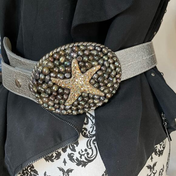 Beachhouse Etc. Black Pearl & Crystal Starfish Buckle Silver Leather Belt - Picture 2 of 6